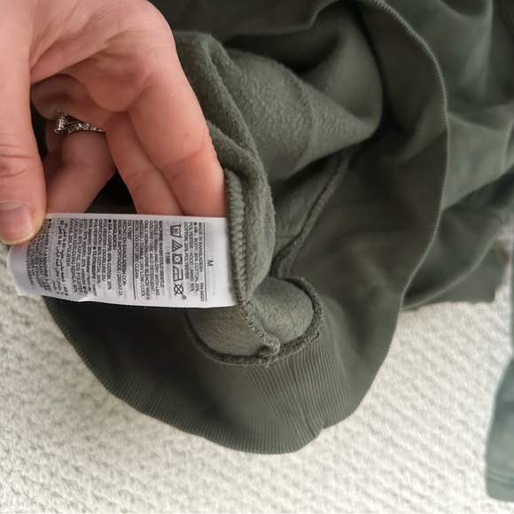 Old Navy - Green Tie Die Sweatsuit - Picture 12 of 12